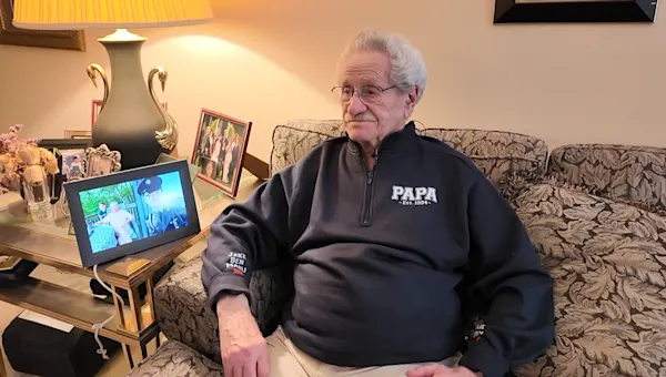 News 12 | Brooklyn | Grandchildren pay Riverdale grandpa a surprise visit in heartwarming video