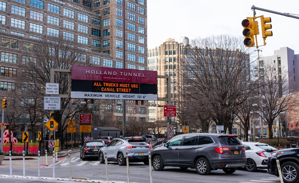 holland tunnel entrance in lower manhattan
