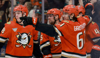 Gauthier scores 2 on birthday, Ducks hold off Rangers for 4th win in row