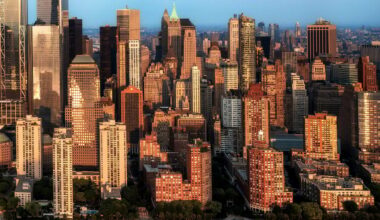 Manhattan deals and median sales price rise for fifth consecutive time
