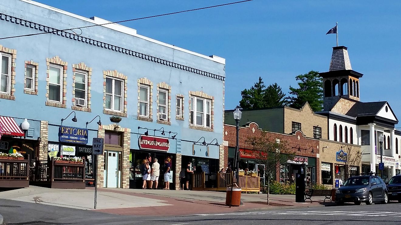 These 8 Towns in New York Have Bustling Main Streets