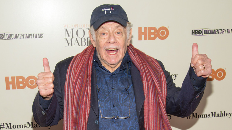Jerry Stiller smiling at the screening of 