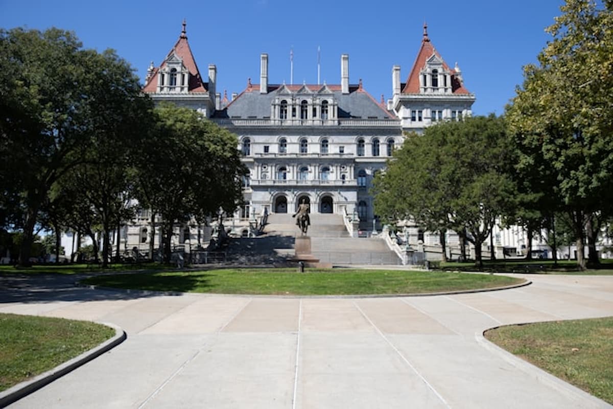 New York, Virginia Lawmakers Revive Online Casino Push With New Bills