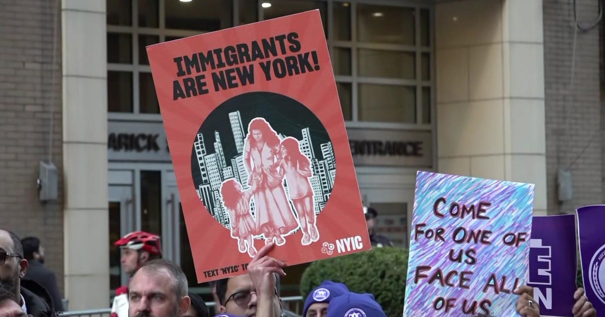 NYC Council members call for employee to be released from ICE custody