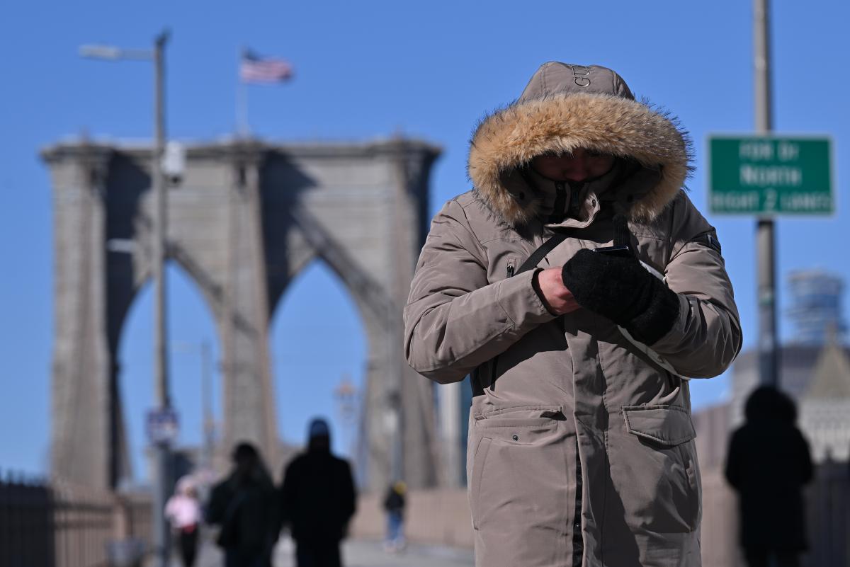 Life-threatening Arctic blast to hit eastern US with NYC facing a foot of snow— experts also warn of ‘dangerously cold’ temps