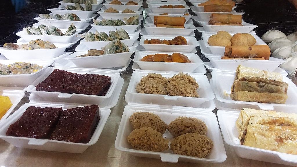 food in polysytrene foam containers