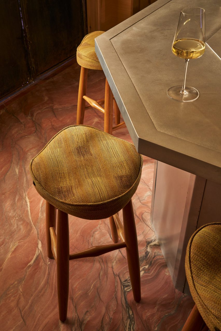 Stars wine bar by Studio Valle de Valle