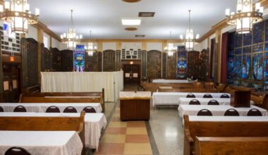 A century-old synagogue building in Brooklyn was slated for demolition. Now it could be used again.