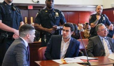 Manhattan prosecutors push for July trial date in Luigi Mangione murder case