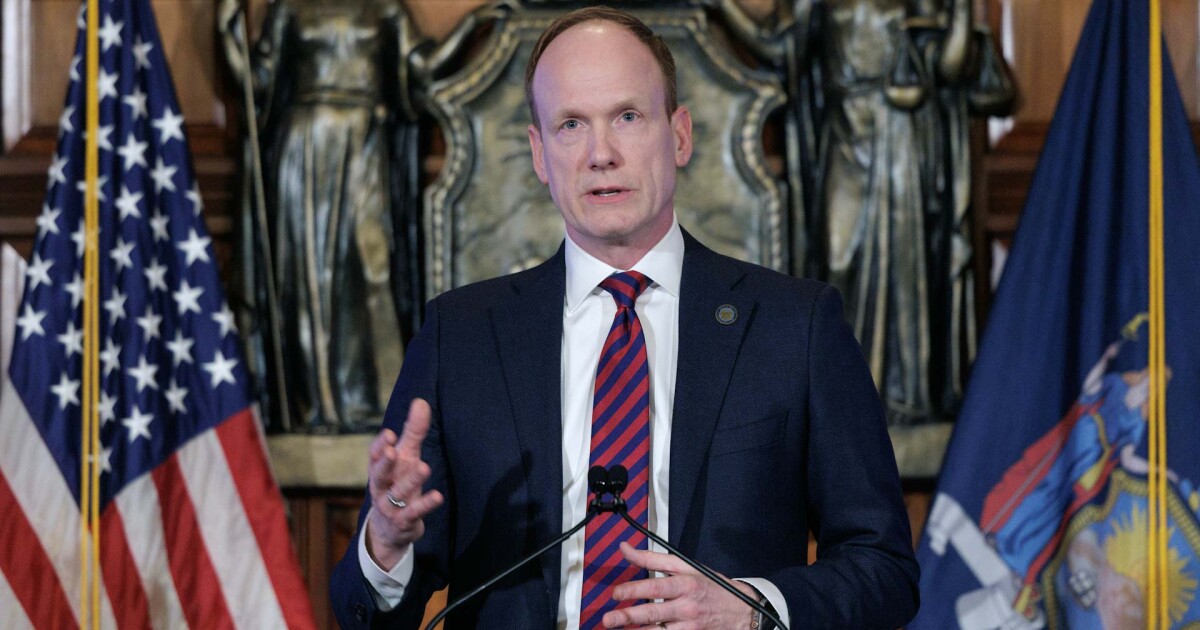 Hochul's New York budget: fewer federal funds, level taxes