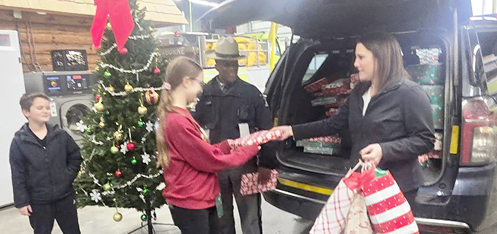 The Evening Sun | New York State Police Offer Support And Gifts To Local Family Who Lost Mother In Recent Crash