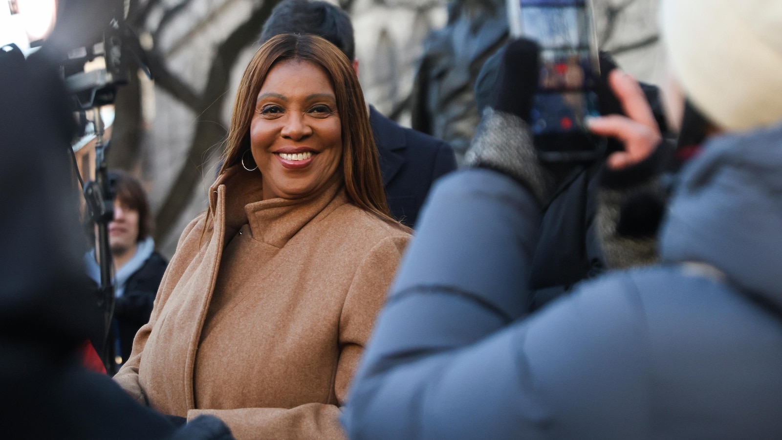 Judge disqualifies federal prosecutor in investigation into New York Attorney General Letitia James