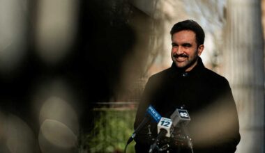 Queens democratic socialist takes the oath of office as NYC’s 112th mayor – amNewYork