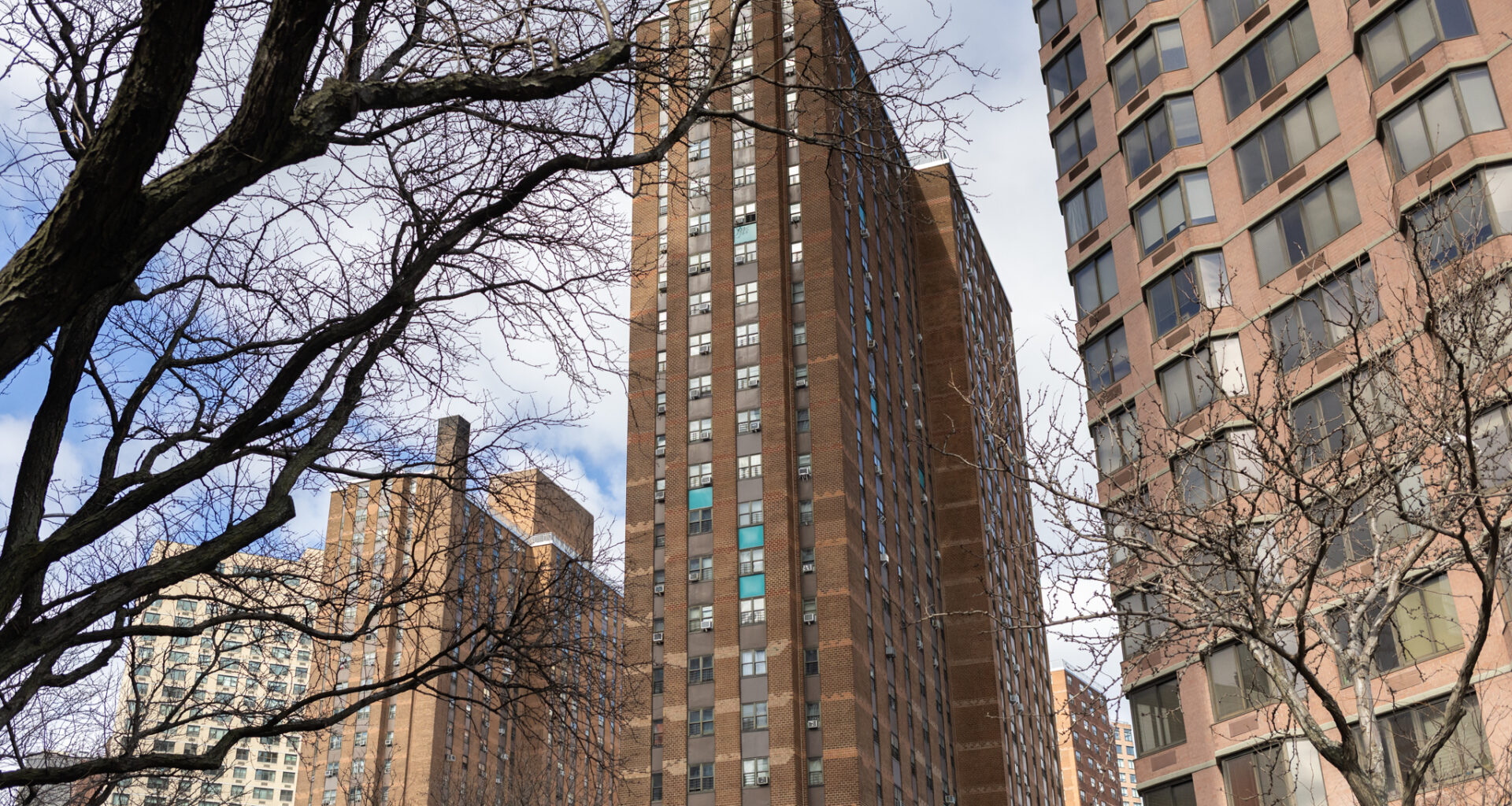 Key Vote in Manhattan: Stay in Traditional Public Housing, or Try a New Path