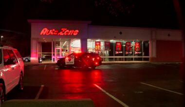 Auto parts shop employee shot in Brooklyn Park