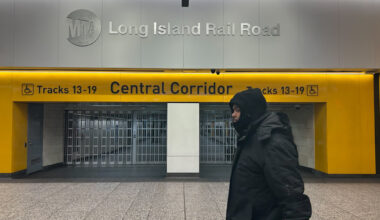 Penn Station Goes Quiet as Snow Halts New York Train Traffic