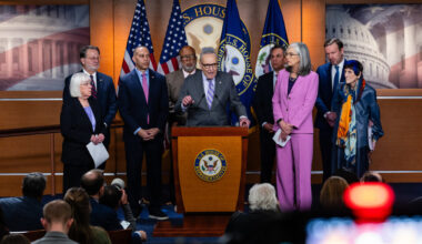 Trump Live Updates: Democrats to Lay Out Demands For Restrictions on Immigration Agents