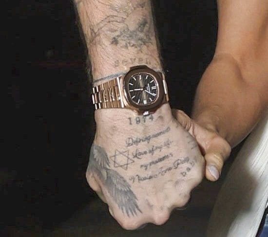 Beckham showcased a rose-gold Patek Philippe Nautilus 5711/1R-001 with a brown dial.