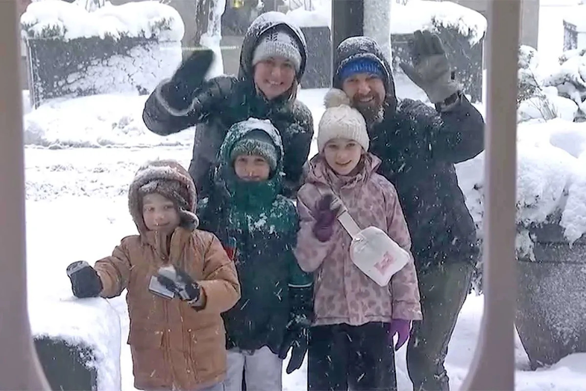 Wisconsin Family of 5 Braves Intense Blizzard Conditions in N.Y.C. to Appear on “Today”