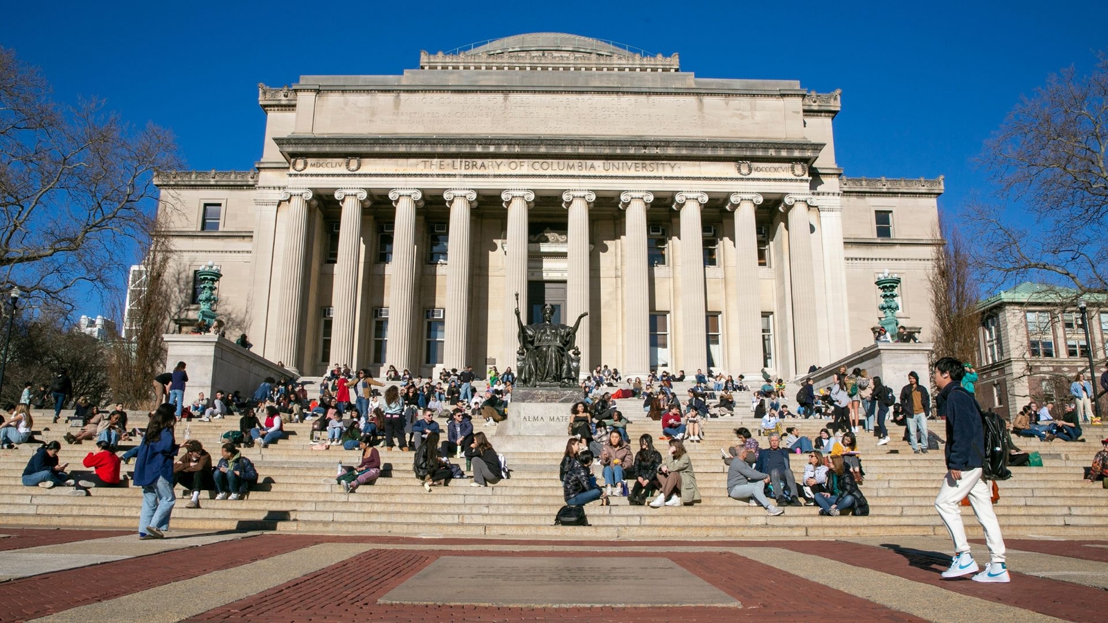 Columbia University reports student detained by Homeland Security from residential building