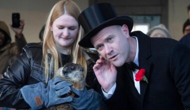 Groundhog Day: Malverne Mel, Holtsville Hal agree it's 6 more weeks of winter