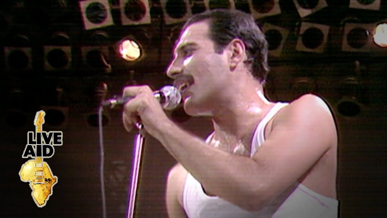 Queen - We Will Rock You (Live Aid 1985) - YouTube