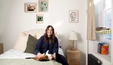 This Manhattan 250-Square-Foot Studio Has Hosted 10 People Before (Comfortably!)