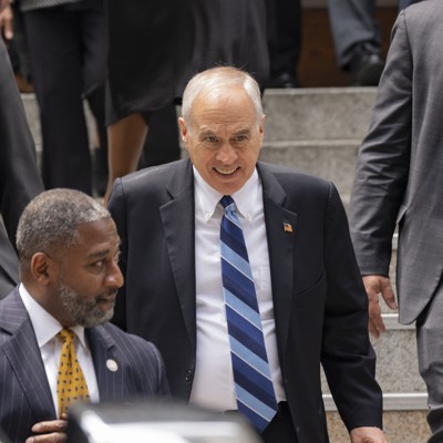 DiNapoli to fundraise from Republicans day before Dem convention