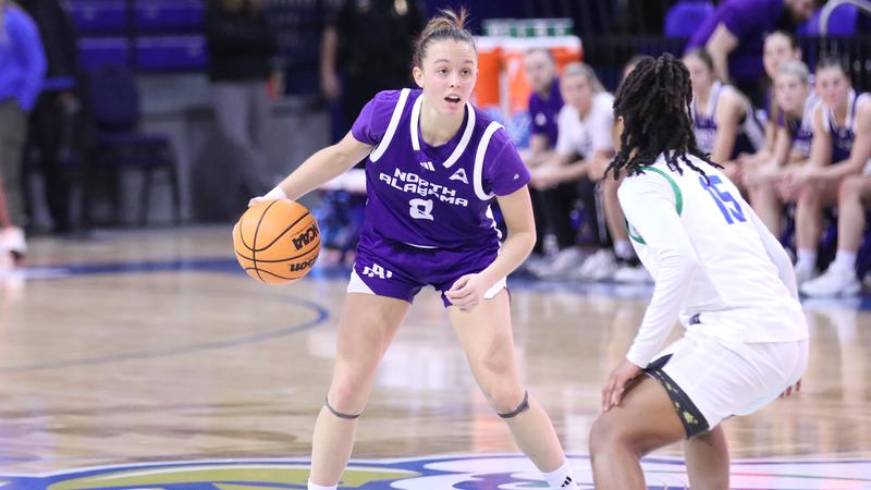 Women’s Basketball begins road trip at Queens & Central Arkansas