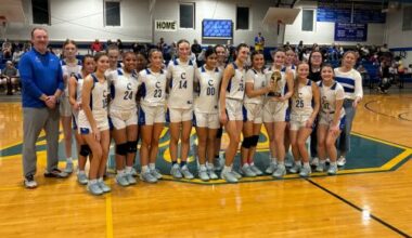 Choudrant girls queens of 2-B hoops