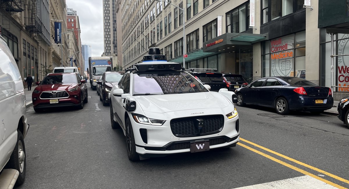 Self-driving cars wildly unpopular in New York, poll finds