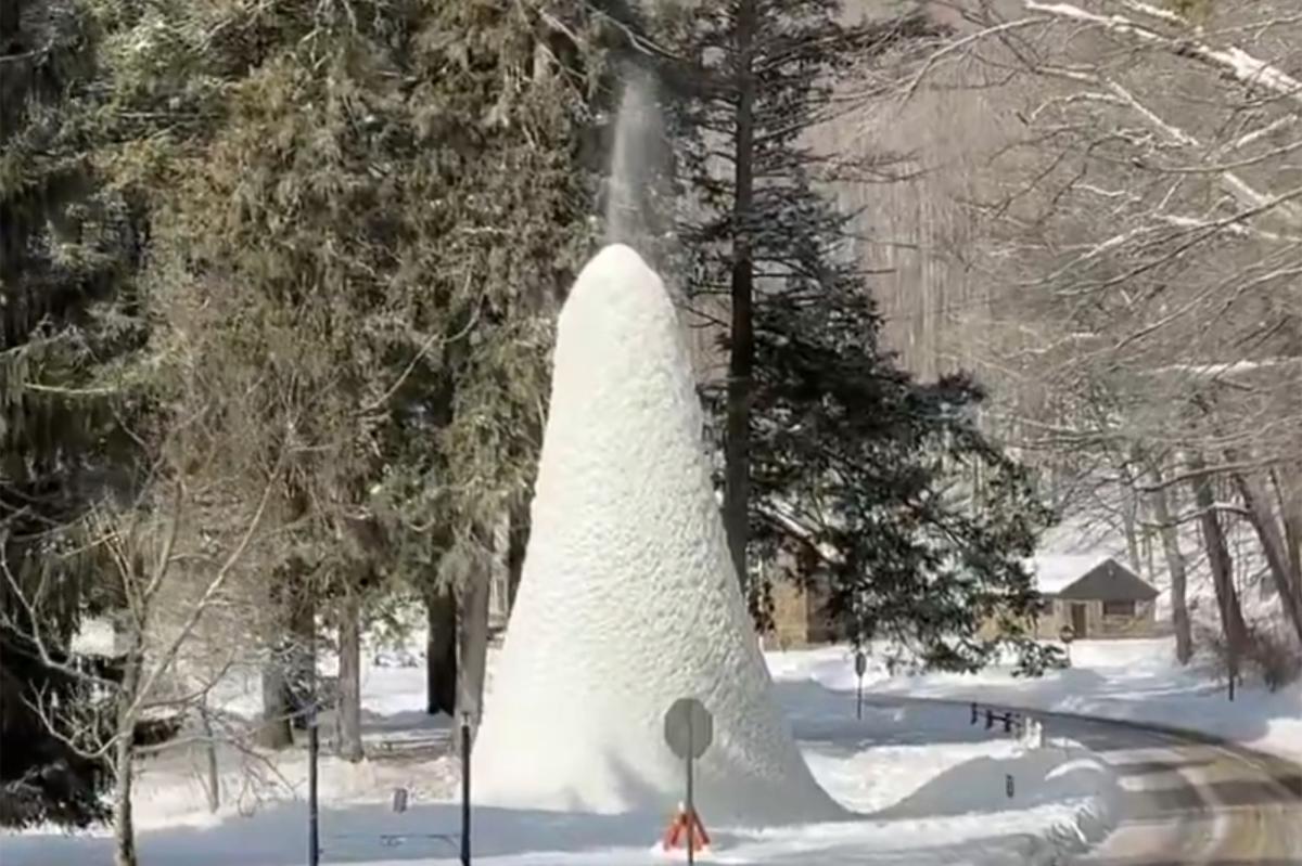 Unique ice volcano emerges through frigid temperatures in Upstate New York