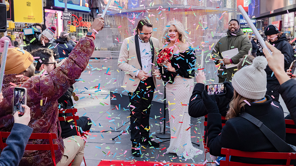 You Can Propose On a Times Square Billboard in NYC This Valentine’s Day: Here is How