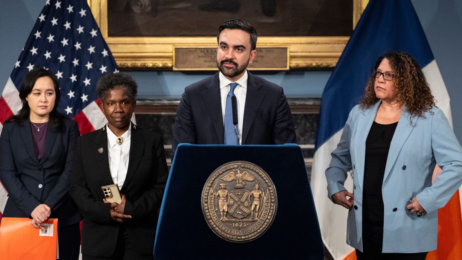 New York City Mayor Mamdani seeks to stop aid to homeless while grandstanding on taxing the rich