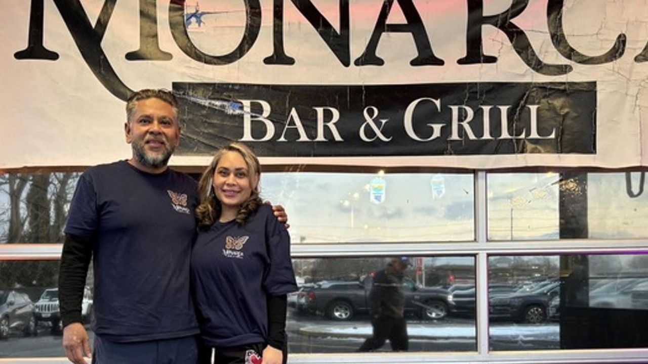 Monarca Bar & Grill opens in Holbrook