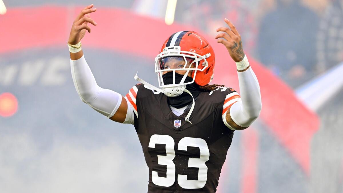 Browns DB Ronnie Hickman assaulted at New York City hotel, suffers minor injuries