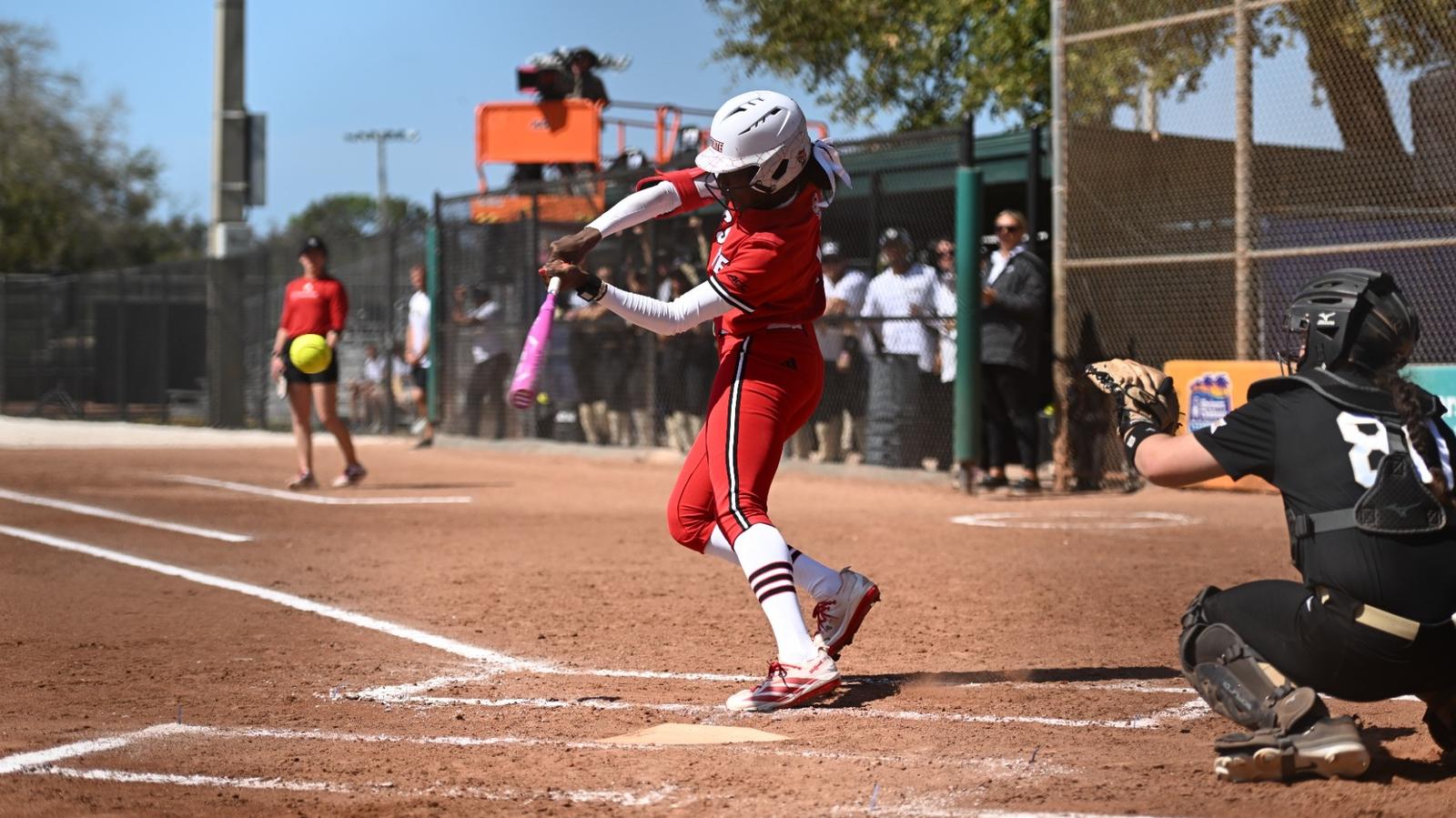 Huddle Pregame vs UCF 2/15/26