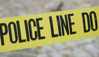 Man robbed of $2,100 on Saturday in Manhattan