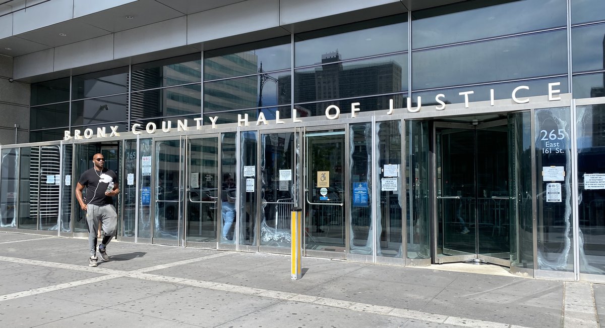 Advocates urge Hochul, Mamdani to deny 'vindictive' Bronx judge more time on bench