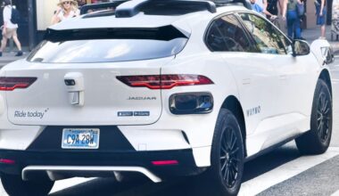 Fortune Tech: Waymo's New York speed bump; Bill Gates cancels AI keynote; Meta splits VR