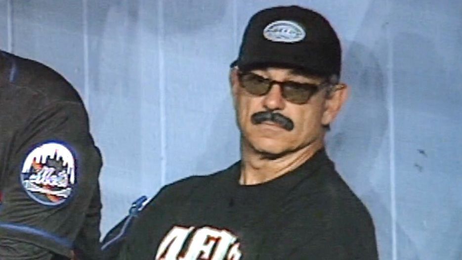 Mets announce Bobby Valentine mustache disguise giveaway