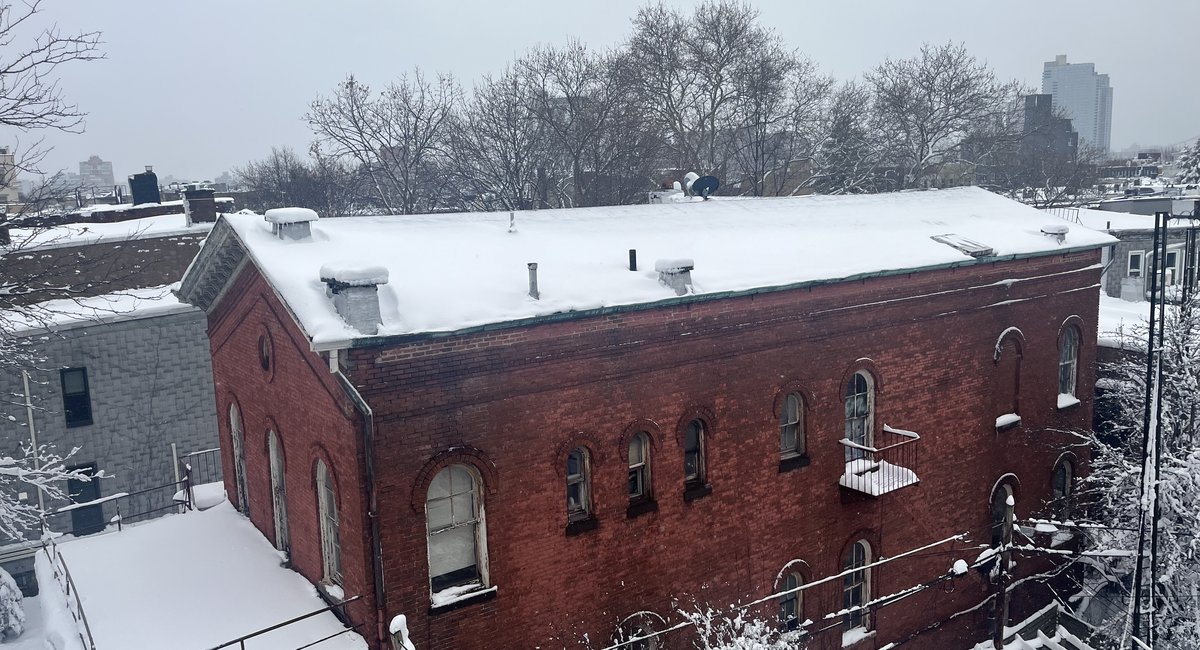 How much snow can NYC rooftops really handle?