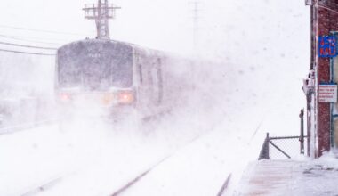 Travel nightmare for NYC commuters may extend to Tuesday as blizzard pounds Northeast