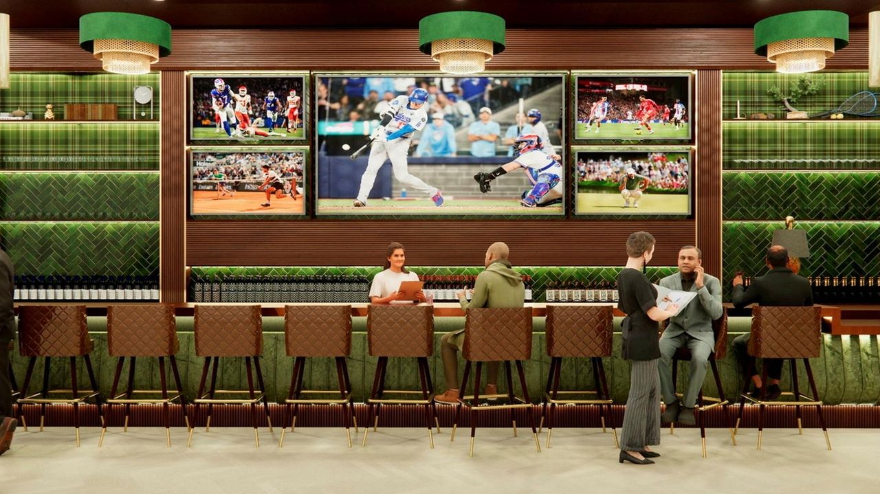 Fore & Pour golf simulator lounge opening in West Babylon