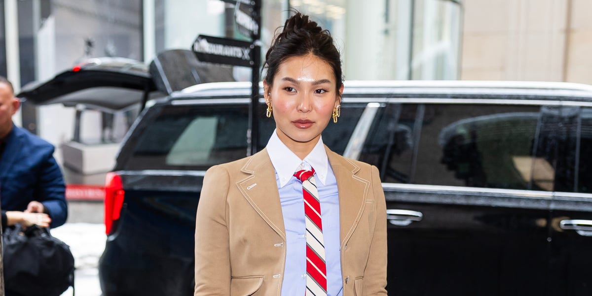 Snowboarder Chloe Kim Dresses Up a Pleated Skirt in the NYC Blizzard