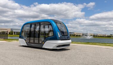 Newark Airport to test self-driving shuttle buses this spring
