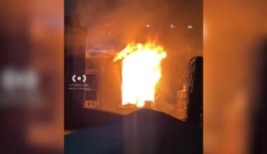 2 hurt when fire burns through restaurant, apartment in Queens