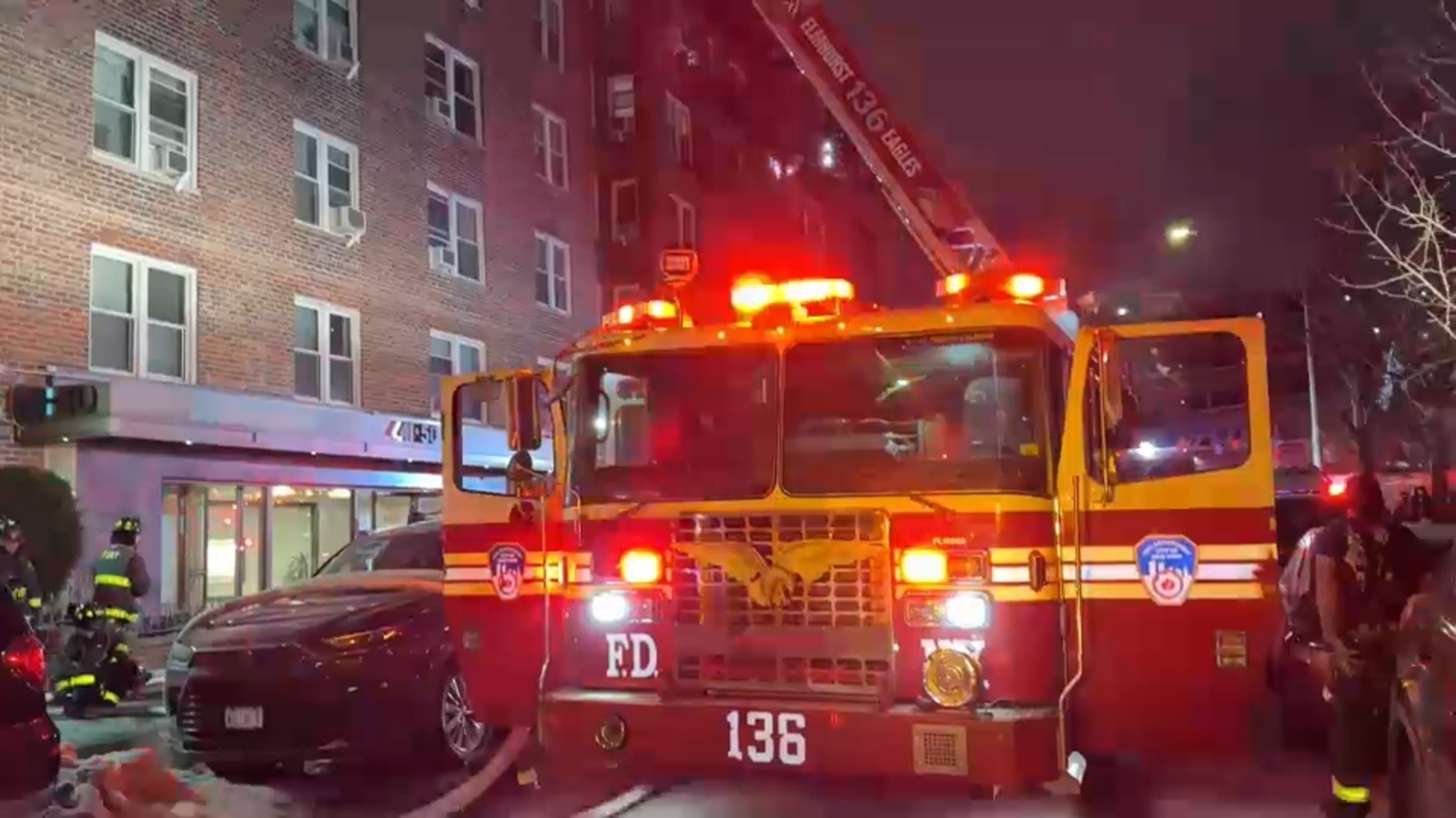 83-year-old man killed in fast-moving fire in Queens