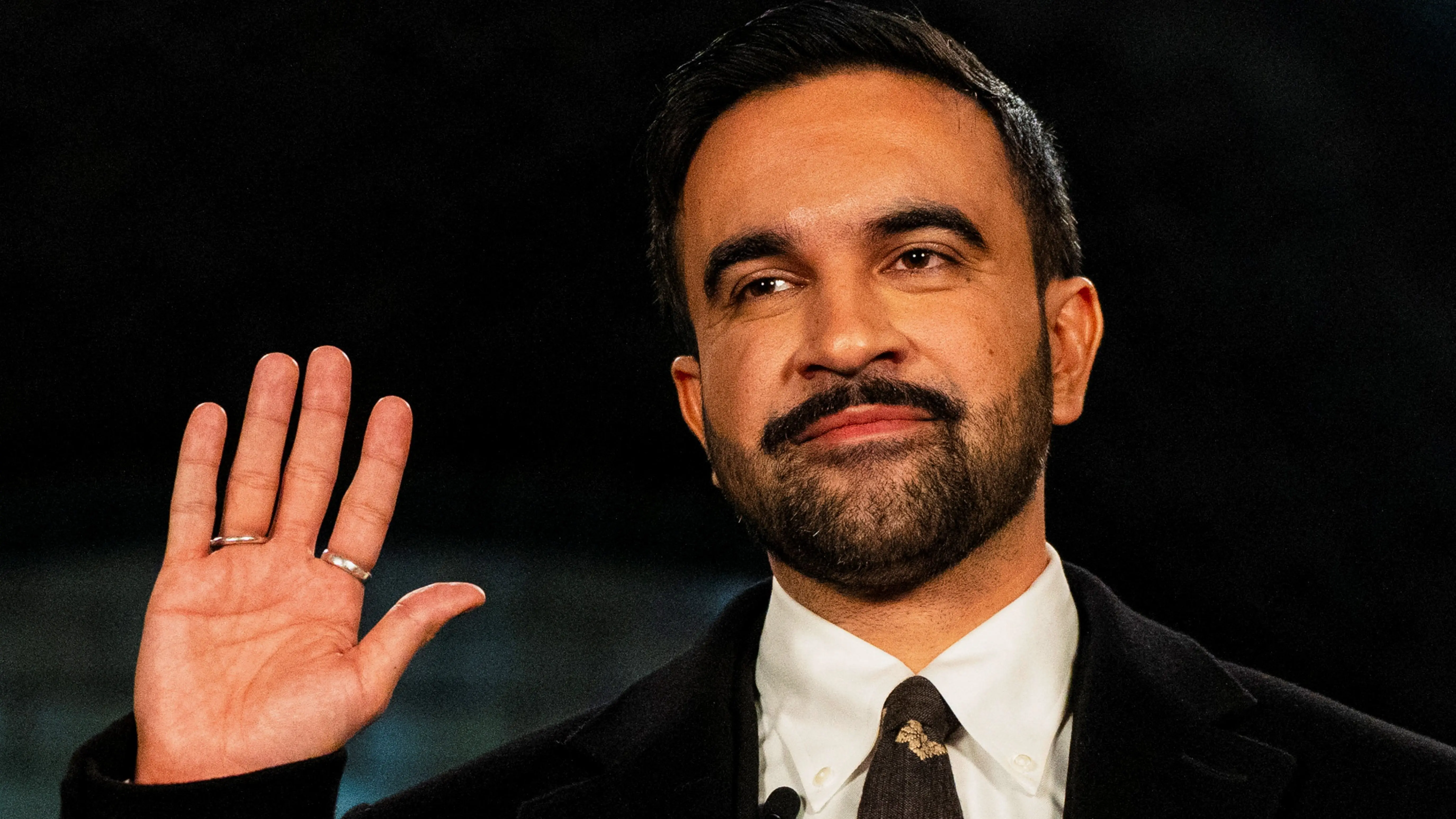 zohran-mamdani-is-sworn-in-as-mayor-of-new-york-city-at-old-city-hall-station-new-york-5