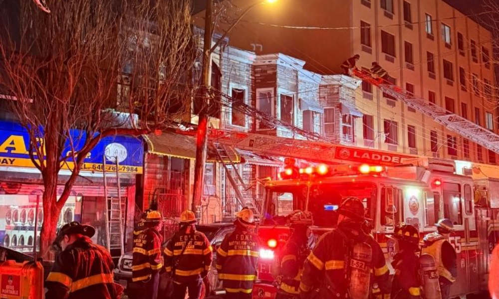 Woman killed, 8 injured in fire in Queens, NY; 2 firefighters among injured